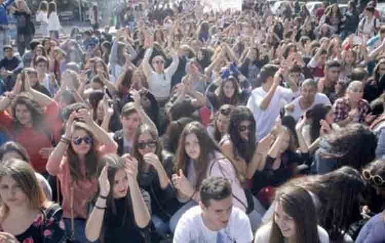 Ένταση στο συλλαλητήριο μαθητών στα Προπύλαια