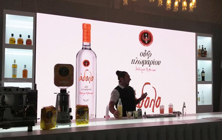 Τσίπουρο Δεκαράκι Μοσχάτο, Ούζο Πλωμαρίου Άδολο και M DRY Mastiha κατακτούν τα Bar Show σε Αθήνα και Βερολίνο