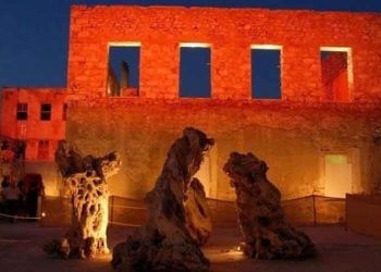 Τι κάνουμε με τον πολιτισμό;