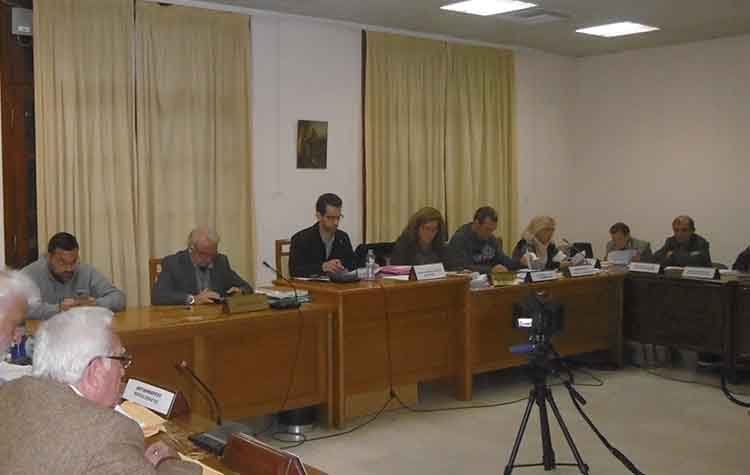 Υπερψηφίστηκε με «επιφυλάξεις» ο προϋπολογισμός του 2019