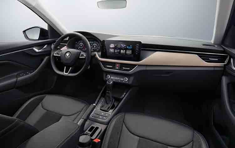 Skoda Scala: Πρώτες εικόνες από το εσωτερικό