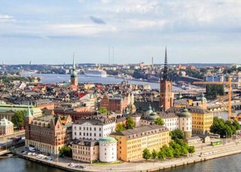 Λέτε να γίνουμε Σουηδία;