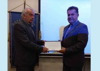 O Δήμαρχος στη βράβευση της εθελοντικής ομάδας δασοπυροσβεστών Ραφήνας - Πικερμίου