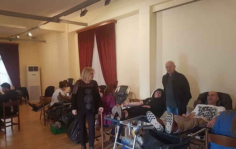 Χριστουγεννιάτικο δώρο ζωής η συμμετοχή στην εθελοντική αιμοδοσία του Δήμου