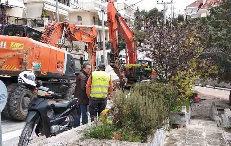 Μεγάλη η ανταπόκριση στην περιοδεία του Αργύρη Ντινόπουλου στα Δυτικά Βριλήσσια