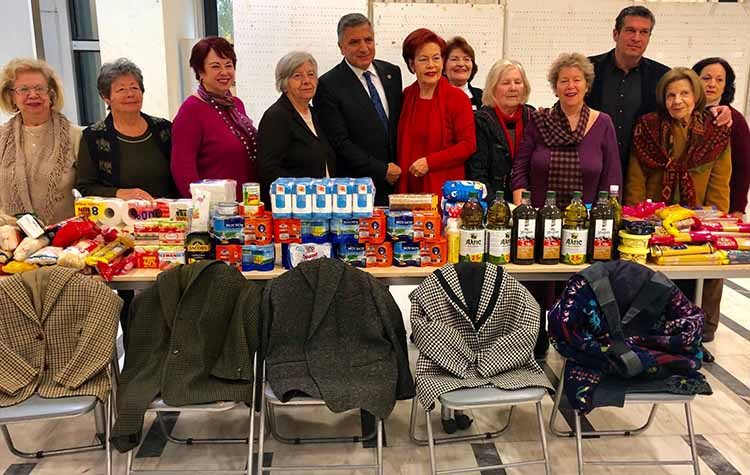 Προσφορά αγάπης από τον Εξωραϊστικό και Πολιτιστικό Σύλλογο Αμαρουσίου