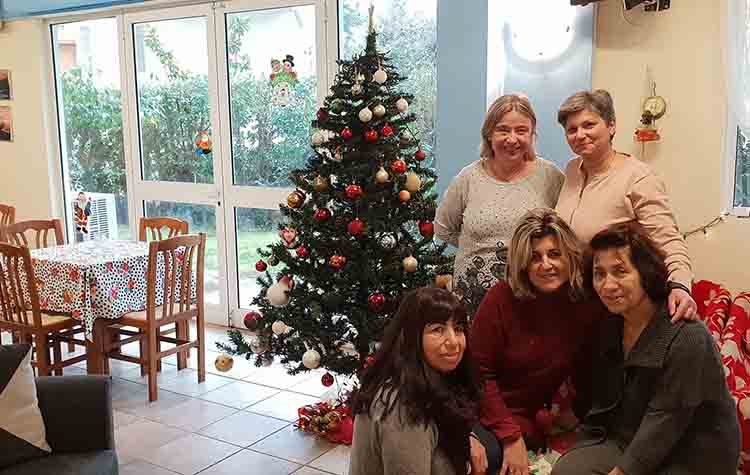 Χαμόγελα ελπίδας μοίρασαν τα ΚΑΠΗ του Δήμου