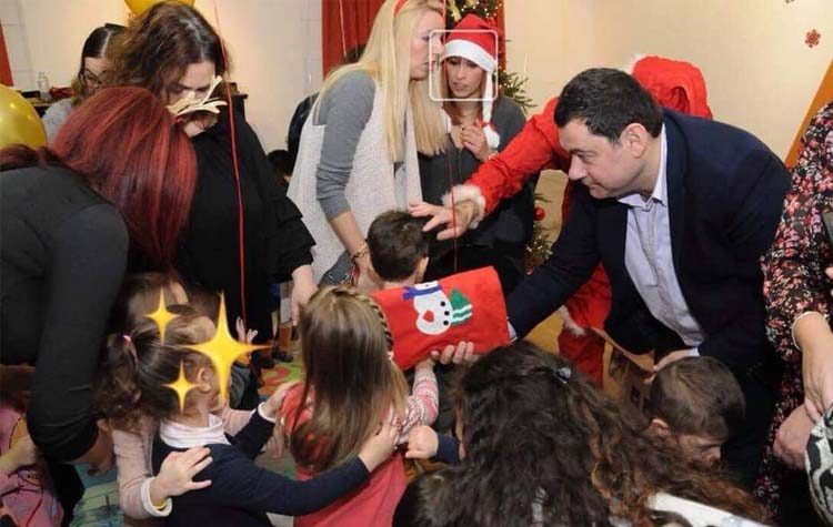 Στη χριστουγεννιάτικη εκδήλωση του ΚΟΙΠΑΠ για τα παιδιά ο Δήμαρχος