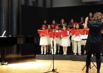 Μαγική παρουσία στην Διαδημοτική Χριστουγεννιάτικη Γιορτή Παιδικών Χορωδιών