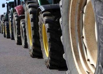 Αγρότες: Βγάζουν τα τρακτέρ στους δρόμους στις 17 Δεκεμβρίου