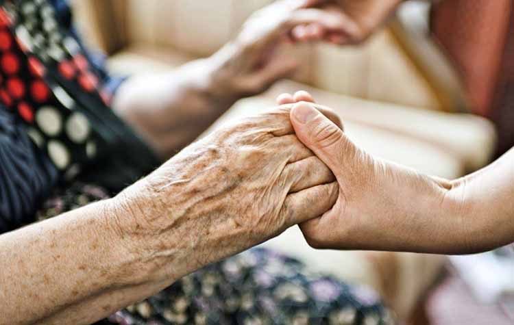 Μόνιμη «Βοήθεια στο Σπίτι» και 3.257 προσλήψεις