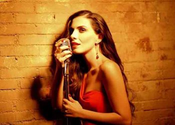 H Φωτεινή Δάρρα στο Half Note στις 27 Φεβρουαρίου