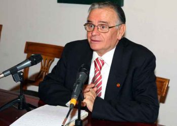 Πέθανε ο ιστορικός Σαράντος Καργάκος