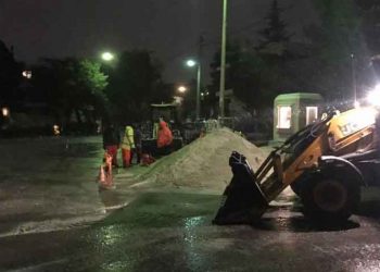 Στα λευκά «ντύθηκαν» τα Βόρεια Προάστια - Έκτακτα μέτρα της τροχαίας