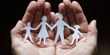 Αλλαγές στα προνοιακά επιδόματα – Πώς θα πληρωθούν οι δικαιούχοι