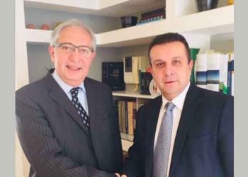 Στον συνδυασμό Αμπατζόγλου και ο Δημήτρης Σμυρνής