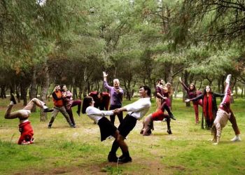 «Το τενεκεδένιο ταμπούρλο» του Γκύντερ Γκρας στο θέατρο «Σημείο»