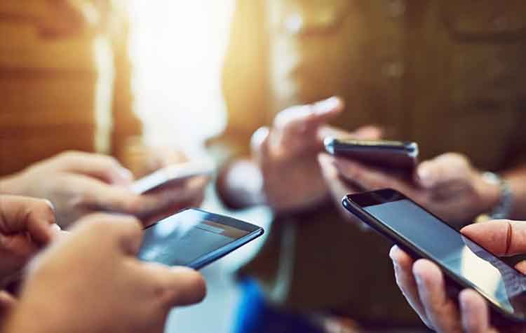 «Κινητή» επικοινωνία του Δήμου με τους πολίτες