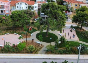 Παραδόθηκε νέα πλατεία στο Πάτημα (Φωτογραφίες)