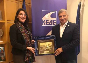 Συνάντηση Πατούλη με τη νέα πρέσβη του Μαυροβουνίου Ana Vukadinovic