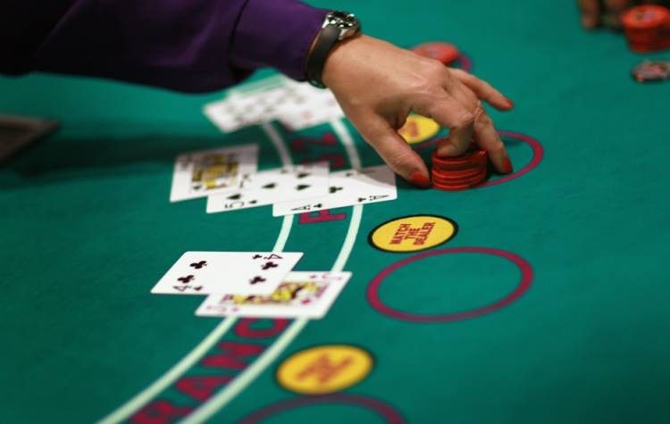 «Τοπικό δημοψήφισμα για να εκφραστεί η καθολική εναντίωση στο καζίνο»