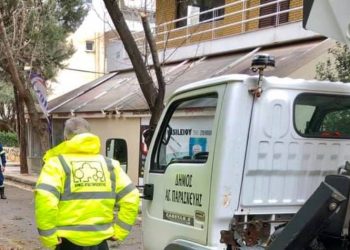 Διαδοχικές επιχειρήσεις συνεργείων του Δήμου για τα καιρικά προβλήματα