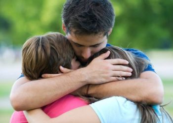 «Χείρα βοηθείας» σε γονείς μαθητών Λυκείου