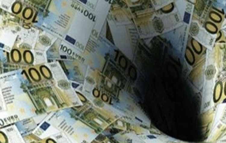 «Τζογάρουν με τα χρήματα των δημοτών»