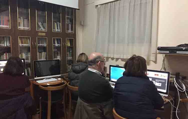 Η τρίτη ηλικία εκπαιδεύτηκε στους ηλεκτρονικούς υπολογιστές