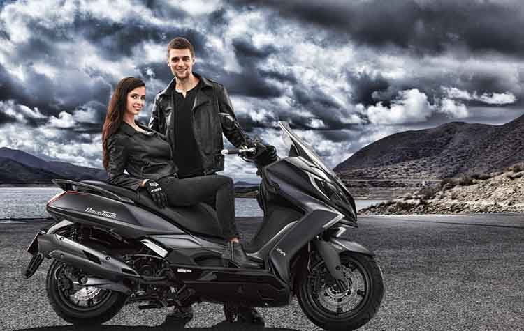 Kymco Downtown 350i ABS: Το μόνο που του λείπει, είσαι εσύ!