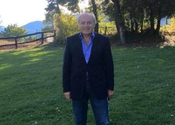 «Καθαρή Γραμμή» από Παναγιώτη Σαγρή και Μαίρη Καρανάσιου