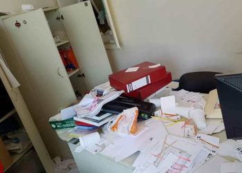 Στόχος βανδαλισμών το παλαιό Δημαρχείο Χαλανδρίου