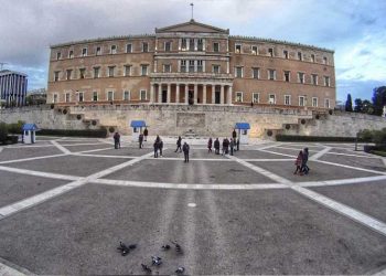 Αέναη διαπλοκή