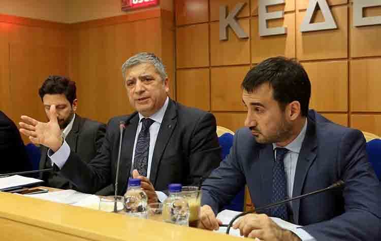 ΚΕΔΕ: «Θεσμική εκτροπή η κατάτμηση Δήμων ερήμην μας»