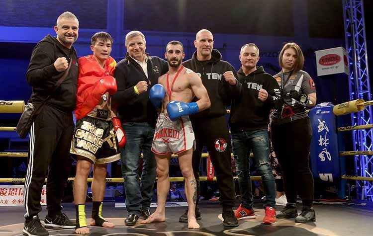 Στο διεθνές show kick boxing - πυγμαχίας στο Μαρούσι