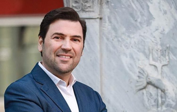 Η ώρα της παρουσίασης για τον συνδυασμό του Νίκου Πράσσου