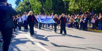 Στα γαλανόλευκα Παπάγου και Χολαργός για την Εθνική Επέτειο