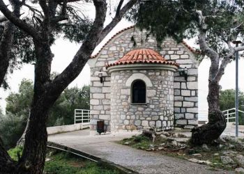 Λαϊκή Συσπείρωση: «Οι ελεύθεροι χώροι και ο Προφήτης Ηλίας να προφυλαχτούν σαν κόρη οφθαλμού»