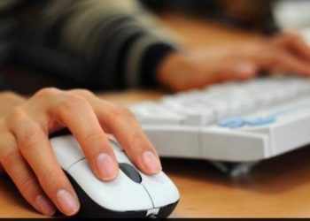 Επτά έγγραφα με ένα «κλικ»