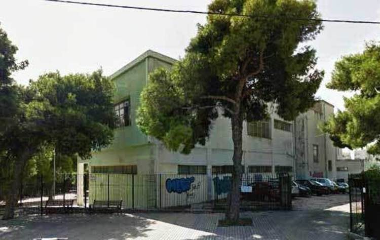 «Νέα Αρχή»: Διοίκηση και μείζων μειοψηφία έδρασαν αργά για το 1ο Δημοτικό Νέας Ερυθραίας
