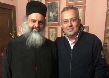 Συνάντηση του Ηλία Αποστολόπουλου με τον πατέρα Αλέξιο Γιαννιό