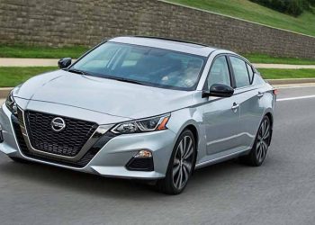 Το Nissan Altima στα «12 Best New Cars for 2019» του Autotrader