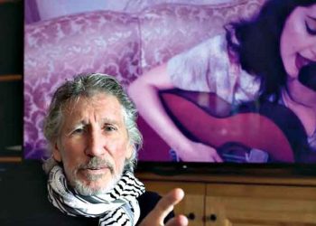Roger Waters - Κατερίνα Ντούσκα: «Are you the ONE?»