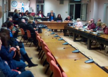 Περιπετειώδες Δημοτικό Συμβούλιο εντός και εκτός αίθουσας