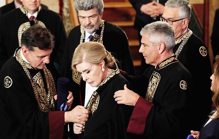 Επίτιμη Διδάκτωρ Ιατρικής η Μαριάννα Βαρδινογιάννη