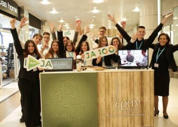 Στις 10 καλύτερες μαθητικές επιχειρήσεις η «Εράν music»