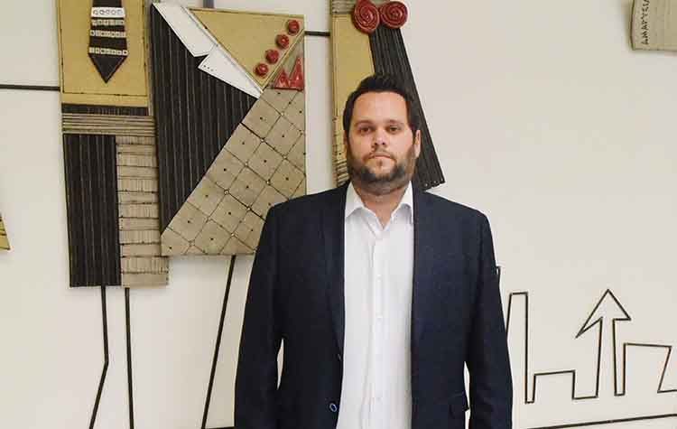 Ηλίας Κατσαρός: «Θέλω να κοιτώ στα μάτια τους πολίτες»