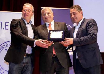 Βράβευση Πατούλη στους 6ους Παγκόσμιους Σχολικούς Αγώνες Ολυμπιακής και Αθλητικής Παιδείας