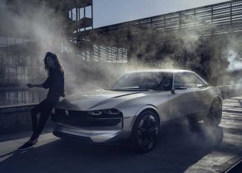 Η Peugeot «ηλεκτρίζει» την εβδομάδα μόδας του Μιλάνου