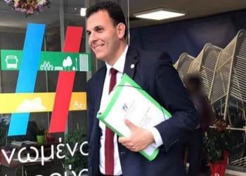 Με 58 υποψήφιους η κατάθεση του ψηφοδελτίου του Γιώργου Καραμέρου